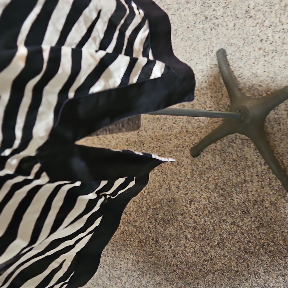 Jones New York Zebra Cotton Blouse - Picture 6 of 8